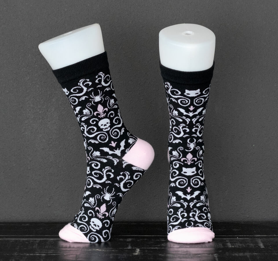 Pastel Goth Damask Socks (One Size) – Spooky Cat Press