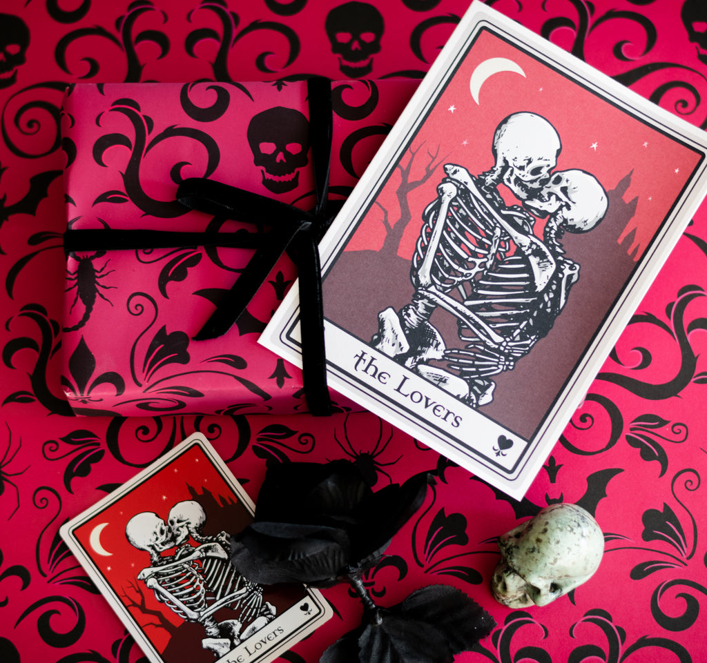 The Spooky Vegan: How To Decorate For A Gothic Valentine's Day