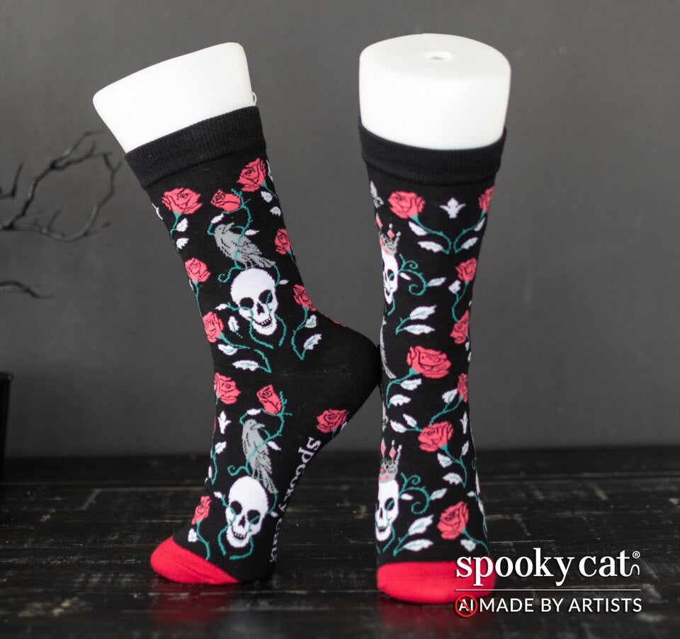 Skull & Roses Gothic Socks (One Size) – Spooky Cat Press