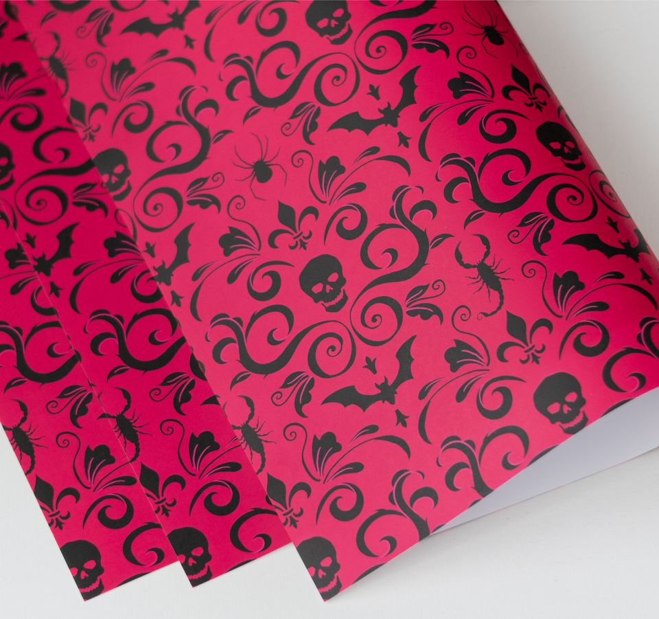 Queen of Thorns Gift Wrap (1 Sheet)