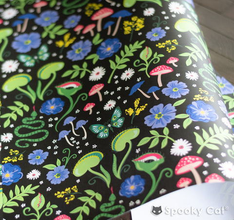 Venus Flytrap Mushroom Gift Wrap – Spooky Cat Press